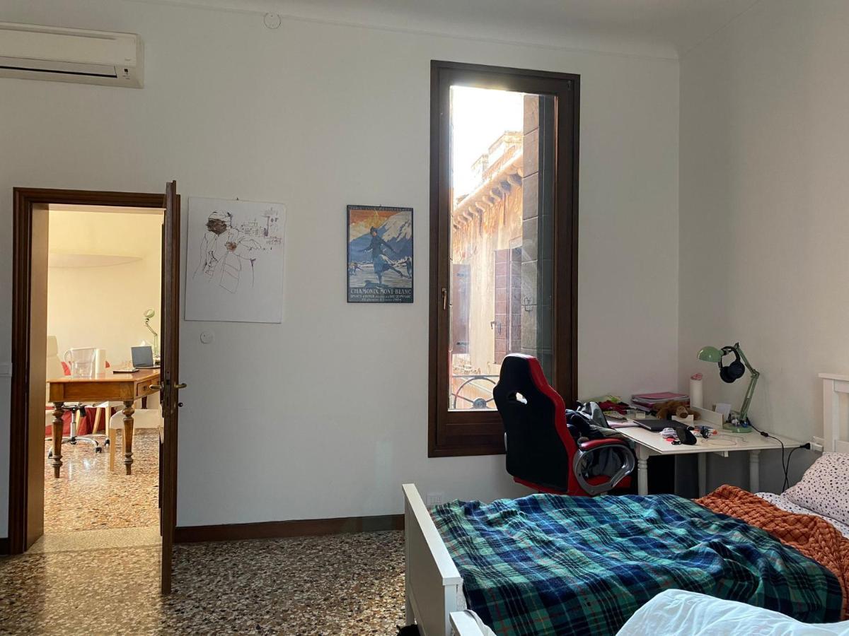 Apartamento Al Centro Di 6 Posti Letto Venecia
